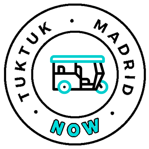 tuk tuk moving fast